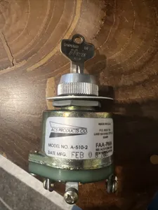 Cirrus Sr22 Ignition Switch Yellow Tagged